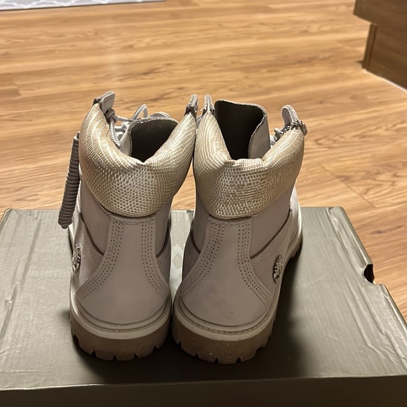 Womens timberland waterproof boots - Picture 3 of 5